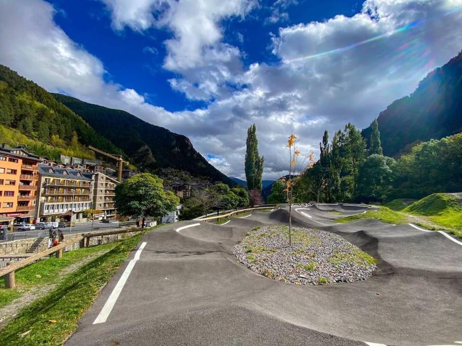 Iconic - A Pie De Pistas En 1 Minuto - Terraza Con Vistas Al Valle Arinsal - Parking Gratis L By Bonesvacances Exteriör bild